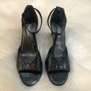 Aerosoles peep toe snake skin pumps size 8.5